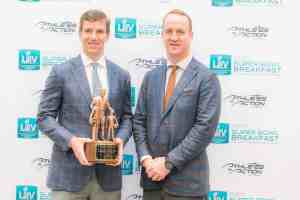 eli manning with bart starr award