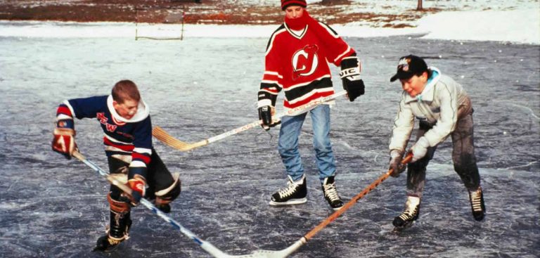 children playing hockey