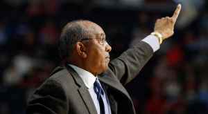 coach Tubby Smith