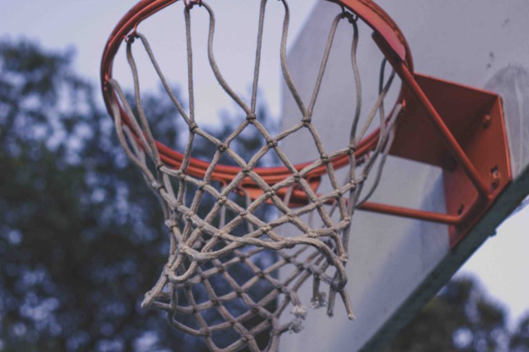 Outdoor basketball net