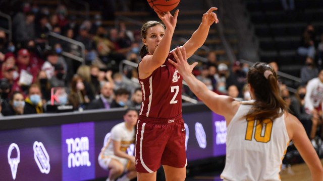 Michaela Jones shooting a basketball