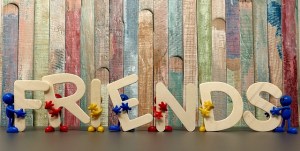 "Friends" sign made of wooden pieces